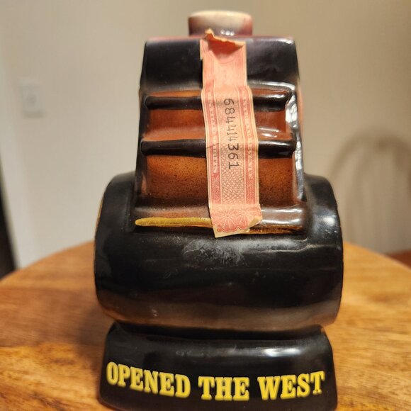 Royal Halburton OMB "The Concord Coach" Liquor Decanter - Picture 4 of 8